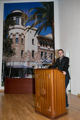 Intervención de un alumno en su graduación de Máster de la Facultad de Ciencias Económicas y Empresariales de la Universidad de Málaga. Paraninfo. Mayo de 2017