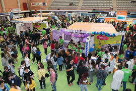 Estand de Logopedia y Facultad de Ciencias. Jornadas de Puertas Abiertas de la Universidad de Málaga. Complejo Polideportivo Universitario. Abril de 2018