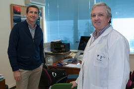 José Antonio González Correa y José Pedro de la Cruz Cortés. Personal e instalaciones del Departamento de Farmacología. Facultad de Medicina. Noviembre de 2015
