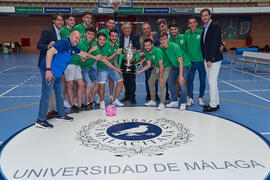 Entrega de la Copa del Rey de fútbol sala de BeSoccer UMA Antequera a la Universidad. Complejo Polideportivo Universitario. Mayo de 2022