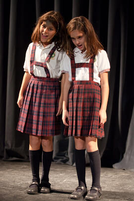 María Arráez y Lucía Rodríguez. Ensayos para la Gala Inaugural de la XXIV edición de Fancine de la Universidad de Málaga. Teatro Cervantes. Noviembre de 2014