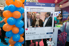 José Ángel Narváez y José Luis Ruiz Espejo visitan el estand del Centro de Magisterio María Inmaculada de Antequera en las Jornadas de Puertas Abiertas de la Universidad de Málaga. Complejo Polideportivo Universitario. Marzo de 2017