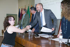 Entrega de mención especial. Facultad de Ciencias Económicas y Empresariales. Junio de 2018