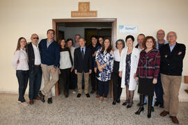 Foto de grupo. Personal e instalaciones del Departamento de Farmacología. Facultad de Medicina. Noviembre de 2015