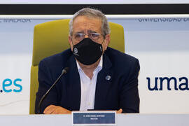José Ángel Narváez. Inauguración del Día Internacional Contra la Violencia Machista. Edificio del Rectorado de la Universidad de Málaga. Noviembre de 2020