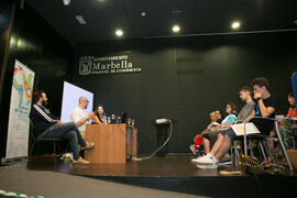 Mesa redonda: «Juego de tronos, la criatura que llegó del frío». Curso "Las series televisivas: anatomía de un monstruo". Cursos de verano 2019 de la Universidad de Málaga. Marbella. Julio de 2019