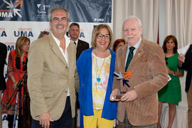 Carlos de las Heras, Adelaida de la Calle y Carlos Benavides en el homenaje de la Asociación de Antiguos Alumnos a los decanos y directores de centro de la UMA. Foro Alumni-UMA. Mayo de 2015