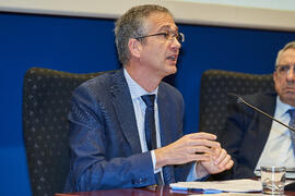 Conferencia de Pablo Hernández de Cos en la Facultad de Ciencias Económicas y Empresariales de la Universidad de Málaga. Paraninfo. Octubre de 2022