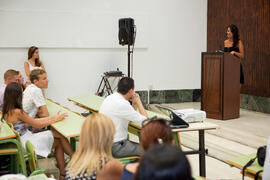 Intervención de la alumna Francesca Federico. Graduación de los alumnos del CIE de la Universidad de Málaga. Centro Internacional de Español. Julio de 2014
