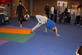 Actividad de baile. Jornadas de Puertas Abiertas de la Universidad de Málaga. Complejo Polideportivo Universitario. Abril de 2015