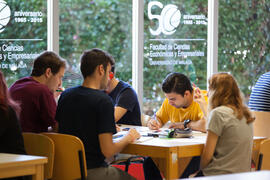 Ambiente en la facultad de Ciencias Económicas y Empresariales. Campus de El Ejido. Mayo de 2015