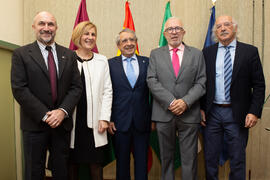 Foto de grupo. Nombramiento de José Sánchez Maldonado como Alumno de Honor de la Facultad de Ciencias Económicas y Empresariales. Facultad de Ciencias Económicas y Empresariales. Diciembre de 2019