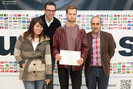 Antonio José Hierro y Salvador Peláez con alumnos en su graduación. Centro Internacional de Español. Marzo de 2015