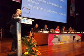Ponencia de Agustín Meléndez. Panel de Expertos. 3º Congreso Internacional de Actividad Físico-Deportiva para Mayores de la Universidad de Málaga. Palacio de Ferias y Congresos de Málaga. Marzo de 2009