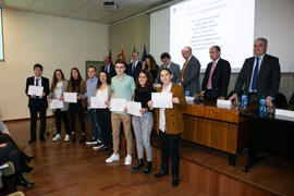 Entrega de diplomas a los mejores expedientes. III Encuentro "10Graduadxs10". Facultad de Ciencias Económicas y Empresariales. Noviembre de 2019