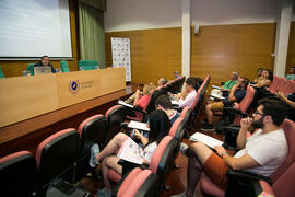 Conferencia de Javier García-Larrache. Curso "Radicalización violenta y terrorismo: desafíos contemporáneos a la seguridad". Cursos de Verano de la Universidad de Málaga. Málaga. Julio de 2018