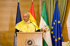 Imposición de la Medalla de Oro de la Universidad de Málaga a D. Antonio Díez de los Ríos. Rectorado. Junio de 2010