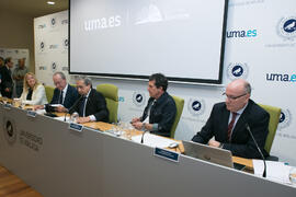 Acto de la Fundación Lágrimas y Favores. Entrega de los Premios de Investigación de la Cátedra de Estudios Cofrades. Rectorado. Abril de 2019