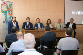 Mesa redonda: «Las facetas del agua, visión los usuarios». Curso "Agua y desarrollo sostenible en un contexto de cambio climático". Cursos de verano 2019 de la Universidad de Málaga. Marbella. Julio de 2019