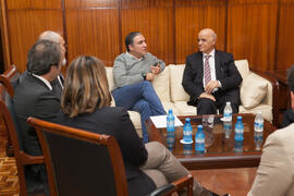 Elías Bendodo y Hamid Al-Naimiy en la reunión posterior a la firma del convenio con la Universidad de Sharjah, Emiratos Árabes. Palacio de la Marina. Noviembre de 2015