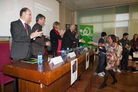 Entrega de premios a los alumnos ganadores de la VIII Olimpiada Local de Economía. Facultad de Ciencias Económicas y Empresariales. Febrero de 2016