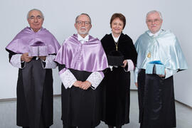 Retrato de grupo previo a la investidura de Heliodoro Carpintero como Doctor "Honoris Causa" por la Facultad de Psicología de la Universidad de Málaga. Edificio del Rectorado. Mayo de 2019