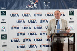 Eugenio José Luque en el homenaje de la asociación Alumni a los decanos y directores de centro de la UMA. Foro Alumni-UMA. Mayo de 2015