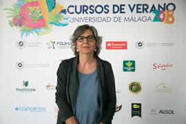 María Linarejos Cruz en photocall. Curso "Patrimonio y Turismo Cultural". Cursos de Verano de la Universidad de Málaga. Vélez Málaga. Julio de 2018