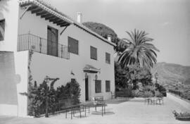 Málaga. Chalet en Maro de Doña María Pilar Pries, la Marquesa de Larios. Junio de 1963