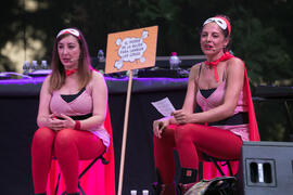 Representación de la obra "Superheroínas, S.L." de la compañía de teatro Caramala. Cursos de Verano de la Universidad de Málaga. Marbella. Julio de 2018