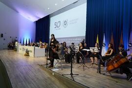 Actuación de Fátima Calderón y José Antonio 'Valen'. Solemne Acto de Apertura del Curso Académico 2022/2023 de las Universidades Andaluzas. Escuela Técnica Superior de Ingeniería Informática y Telecomunicaciones. Septiembre de 2022