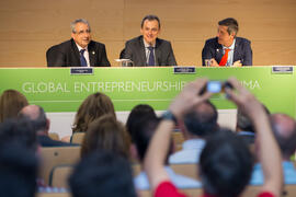 José Ángel Narváez, Pedro Duque y Juan Teodomiro López. Reunión con el ministro de Ciencia, Innovación y Universidades, en el edificio The Green Ray. Campus de Teatinos. Junio de 2018