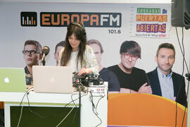Estand de Europa FM. Jornadas de Puertas Abiertas de la Universidad de Málaga. Complejo Polideportivo Universitario. Abril de 2018