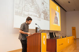 Ignacio González Galán. Presentación del proyecto "Cinecittá Occupata". V Foro Arquia/Próxima 2016: Futuro Imperfecto. Paraninfo. Octubre de 2016