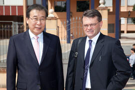 Inauguración de la oficina de la Universidad de Incheón. Rectorado. Abril de 2011