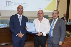 Entrega de premio extraordinario de doctorado. Celebración del 50 Aniversario de la Facultad de Medicina de la Universidad de Málaga. Facultad de Medicina. Octubre de 2022
