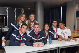 Grupo de voluntarios. 4º Congreso Internacional de Actividad Físico-Deportiva para Mayores. Escuela Técnica Superior de Ingeniería Informática y Telecomunicaciones. Marzo de 2011