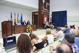 Raquel Framit y Daniel Mora en la graduación de alumnos del CIE-UMA el Día del Español. Centro Internacional de Español de la Universidad de Málaga. Junio de 2016