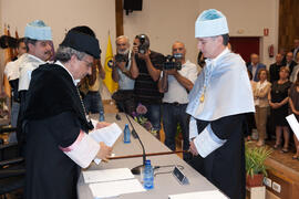 Investidura como Doctor "Honoris Causa" de Antonio Soler por la Facultad de Filosofía y Letras de la Universidad de Málaga. Paraninfo. Junio de 2016