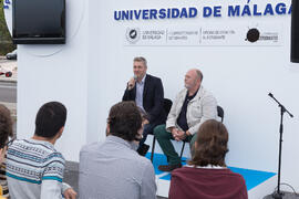 Peter Welter Soler y Juan Fernández imparten el taller: "Silent Please! Filming is coming". II Día del Estudiante. Campus de Teatinos. Octubre de 2018