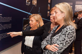 Inauguración de la exposición "UMA 40 años compartiendo futuro". Rectorado. Noviembre de 2012