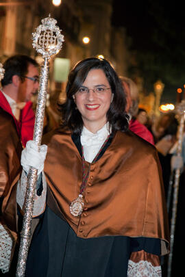 Representante de la Universidad de Málaga en el desfile procesional de la Hermandad de los Estudiantes. Abril de 2014