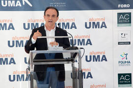 Nombramiento de Rafael Rodríguez como Miembro de Honor de la Asociación de Antiguos Alumnos de la Universidad de Málaga. Hotel AC Málaga Palacio. Octubre de 2014