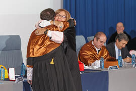 Entrega de la medalla al mérito universitario. Acto Conmemorativo de los 40 años de la Universidad de Málaga. Escuela Técnica Superior de Ingeniería Informática. Diciembre de 2012