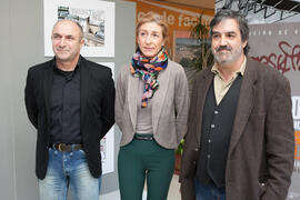 Eugenio José Luque, María Chantal Pérez y Ángel Idígoras en la inauguración de la exposición "Idígoras y Pachi. 50 años de la Facultad de Ciencias Económicas y Empresariales". Facultad de Económicas. Enero de 2016