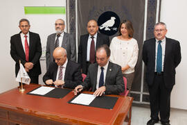 Firma del convenio con la Universidad de Sharjah, Emiratos Árabes. Edificio del Rectorado. Noviembre de 2015