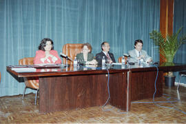 Entrega de diplomas a empresas colaboradoras con la Escuela Politécnica. Abril de 1997