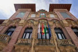 Edificio del rectorado. Imposición de la Medalla de Oro de la Universidad de Córdoba a la Universidad de Málaga. Córdoba. Junio de 2022