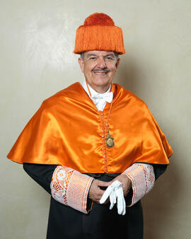 Retratos de D. Juan Ramón Cuadrado Roura como Doctor "Honoris Causa" por la Universidad de Málaga. Junio de 2009