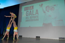 Actuación de Baruca Acrobática. Gala del Deporte Universitario 2019. Escuela Técnica Superior de Ingeniería de Telecomunicaciones. Junio de 2019